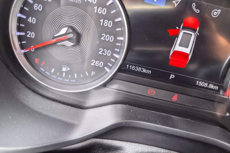 Used Brilliance V6 2018 1.5T Automatic Flagship Model Odometer Close Up