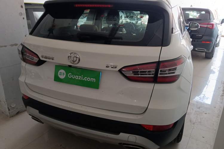 Used Brilliance V6 2018 1.5T Manual Luxury Model Rear Right 45 Deg
