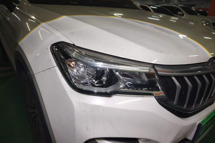 Used Brilliance V6 2018 1.5T Automatic Prestige Model Right Front Headlight