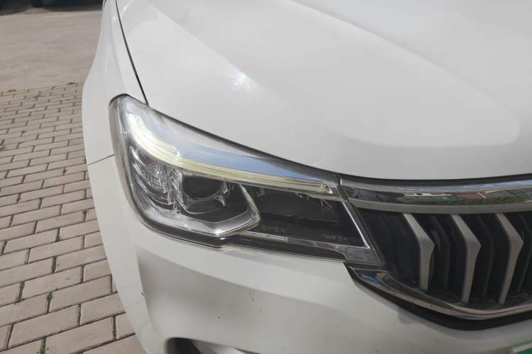 Used Brilliance V6 2018 1.5T Automatic Prestige Model Right Front Headlight