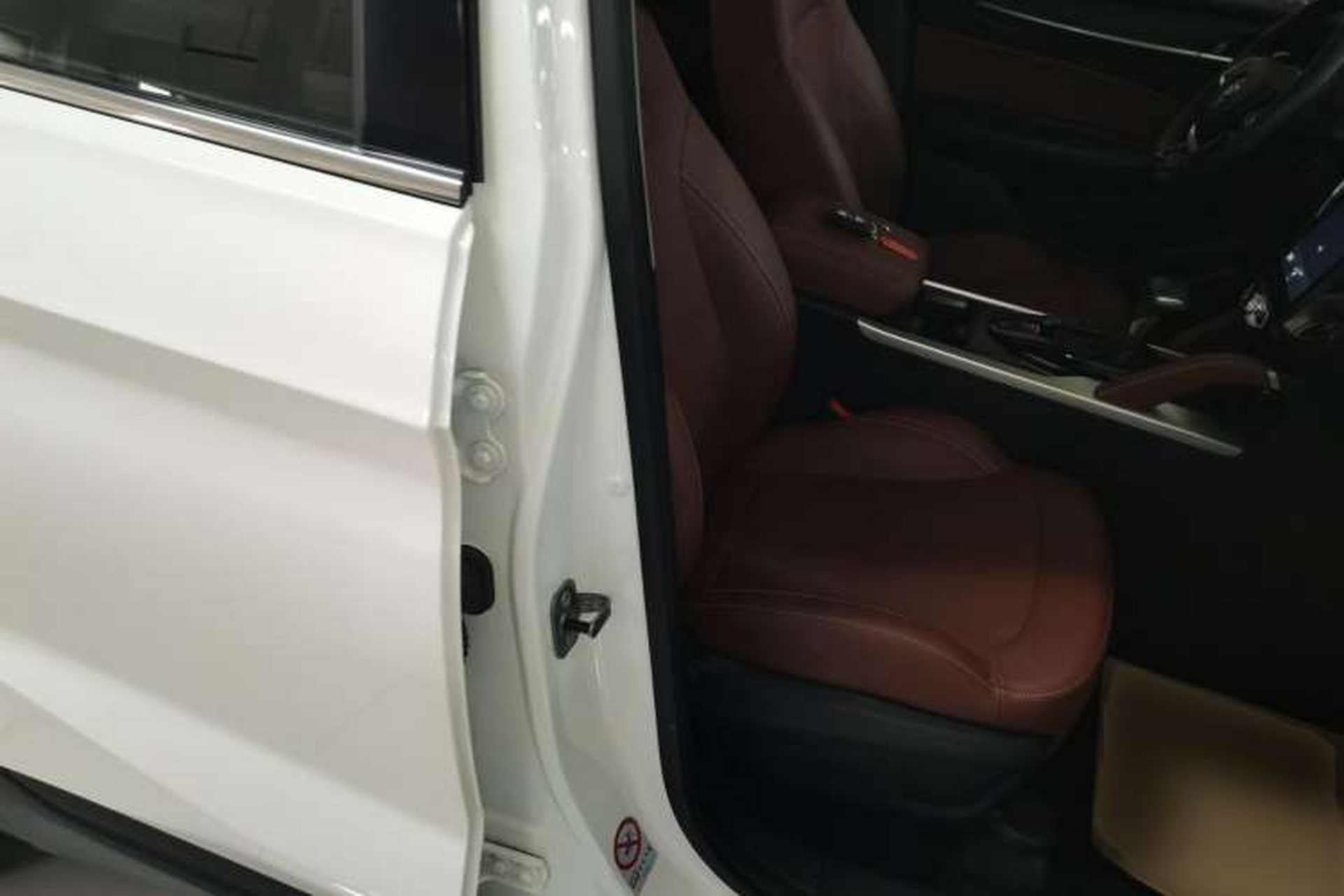 Used Brilliance V6 2018 1.5T Automatic Luxury Model Right Front Seat