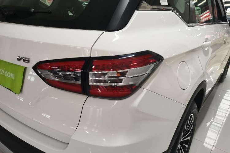 Used Brilliance V6 2018 1.5T Automatic Luxury Model Right Rear Taillight