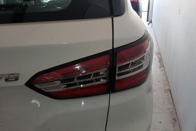 Used Brilliance V6 2018 1.5T Manual Luxury Model Right Rear Taillight
