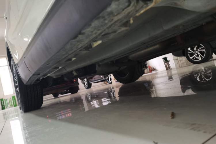 Used Brilliance V6 2018 1.5T Automatic Luxury Model Right Side Sill