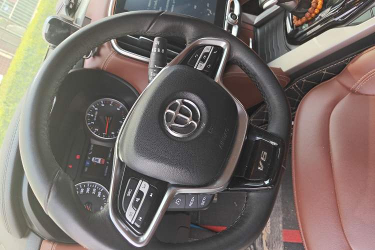 Used Brilliance V6 2018 1.5T Automatic Prestige Model Steering Wheel