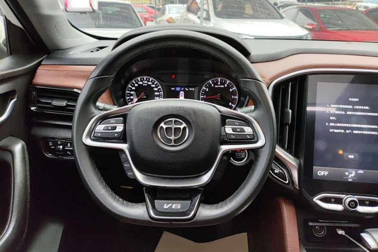 Used Brilliance V6 2018 1.5T Automatic Prestige Model Steering Wheel
