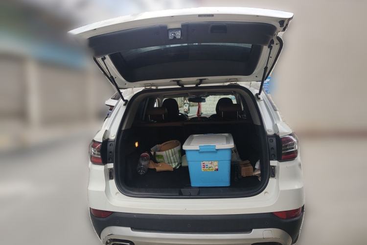 Used Brilliance V6 2018 1.5T Automatic Prestige Model Trunk