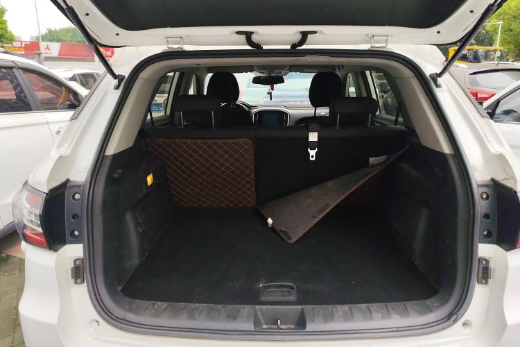 Used Brilliance V6 2018 1.5T Manual Elite Model Trunk