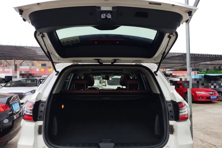 Used Brilliance V6 2018 1.5T Automatic Prestige Model Trunk