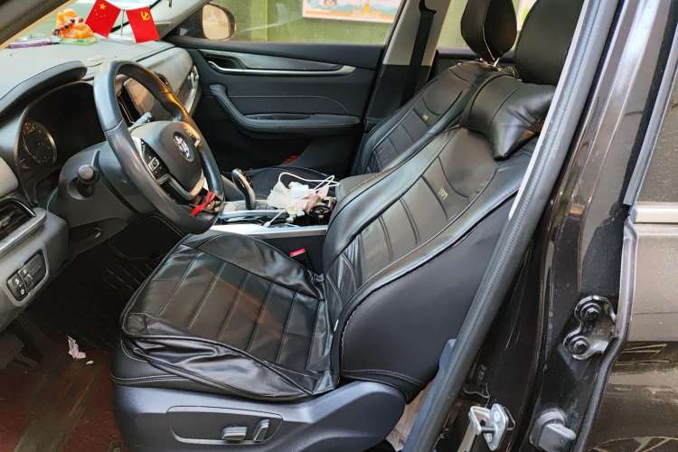 Used Brilliance V7 2018 280T DCT Luxury Model 5 Seats Left Front Seat