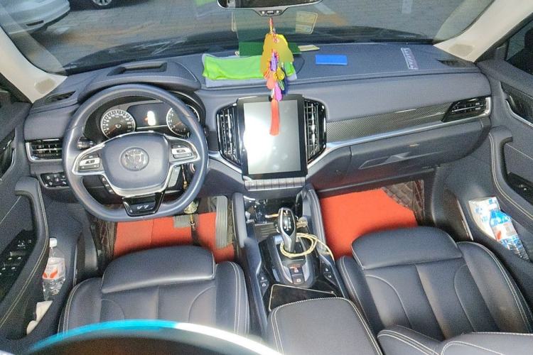 Used Brilliance V7 2018 280T DCT Flagship 5-Seater Center Console