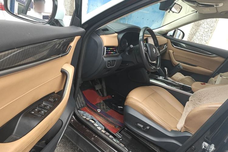 Used Brilliance V7 2018 280T DCT Luxury Model 5 Seats Driver Seat