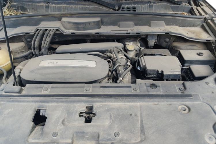 Used Brilliance V7 2018 280T DCT Prestige 5-Seater Engine Bay