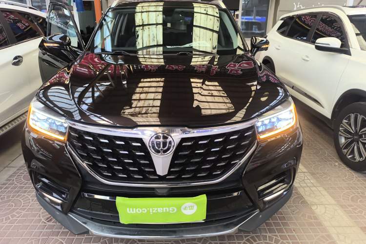 Used Brilliance V7 2018 280T DCT Luxury Model 5 Seats Front