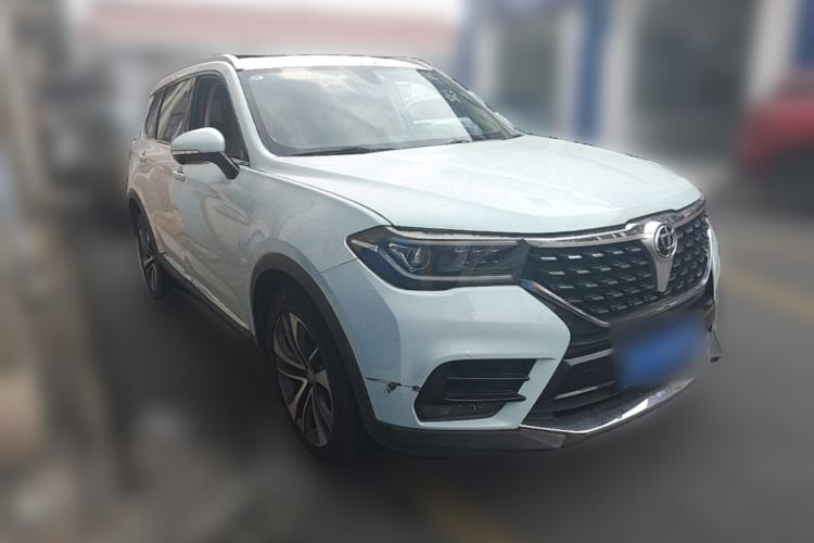 Used Brilliance V7 2018 280T DCT Luxury Model 5 Seats Front Right 45 Deg