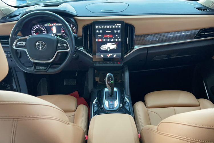 Used Brilliance V7 2018 280T DCT Flagship 7-Seater Interior 2