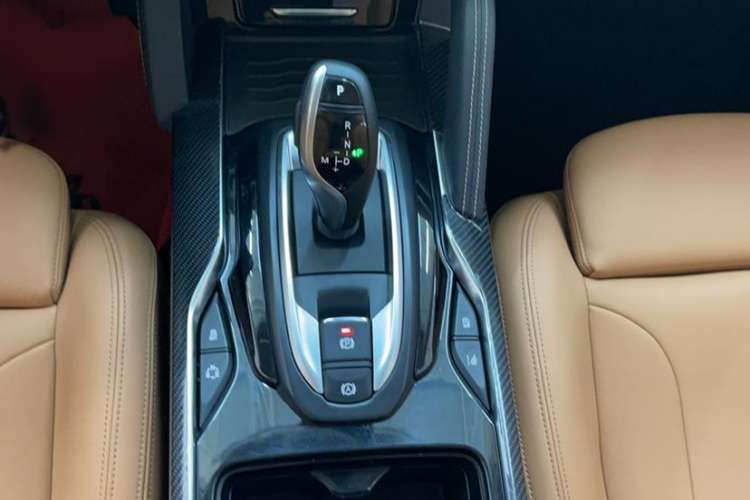 Used Brilliance V7 2018 280T DCT Flagship 7-Seater Interior 5