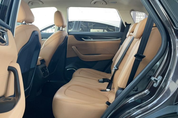 Used Brilliance V7 2018 280T DCT Flagship 7-Seater Interior 8