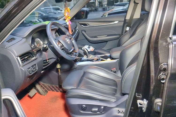 Used Brilliance V7 2018 280T DCT Flagship 5-Seater Left Front Seat