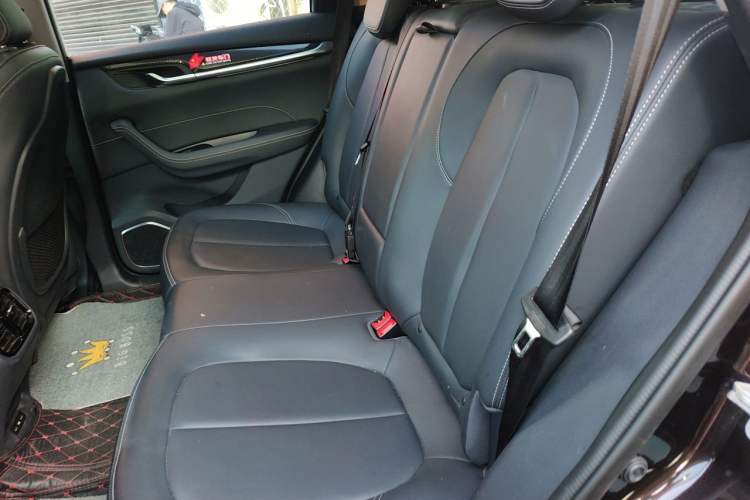Used Brilliance V7 2018 280T DCT Luxury Model 5 Seats Left Rear Seat