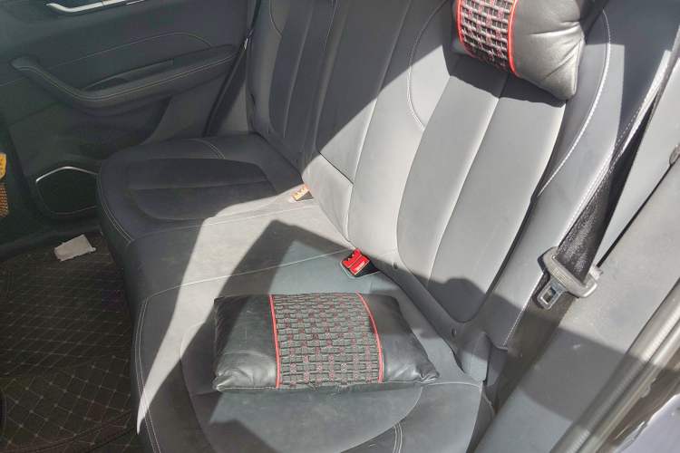 Used Brilliance V7 2018 280T DCT Prestige 5-Seater Left Rear Seat
