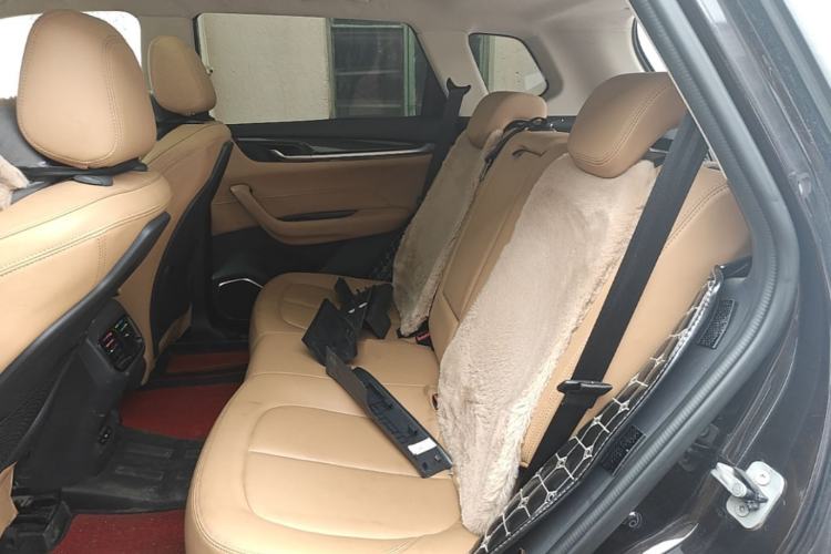Used Brilliance V7 2018 280T DCT Luxury Model 5 Seats Left Rear Seat