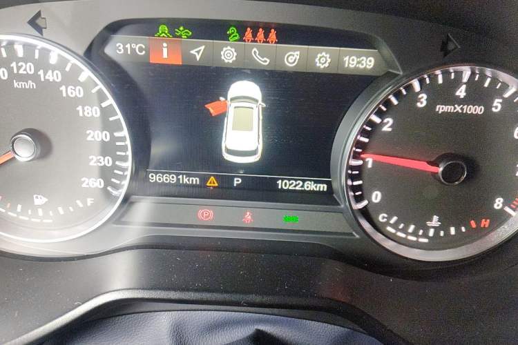 Used Brilliance V7 2018 280T DCT Flagship 5-Seater Odometer Close Up