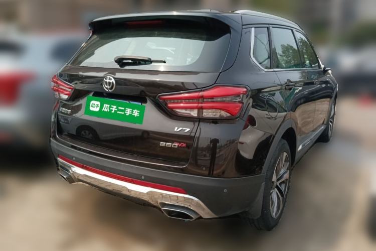 Used Brilliance V7 2018 280T Manual Luxury 5-Seater Rear Right 45 Deg