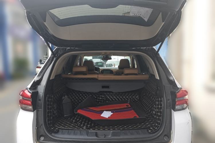 Used Brilliance V7 2018 280T DCT Luxury Model 5 Seats Trunk