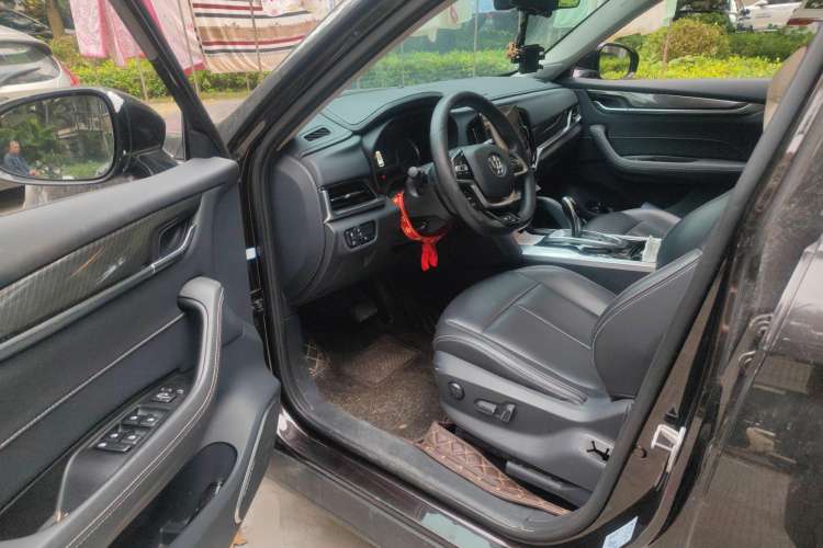 Used Brilliance V7 2018 280T DCT Prestige 5-Seater Driver Seat