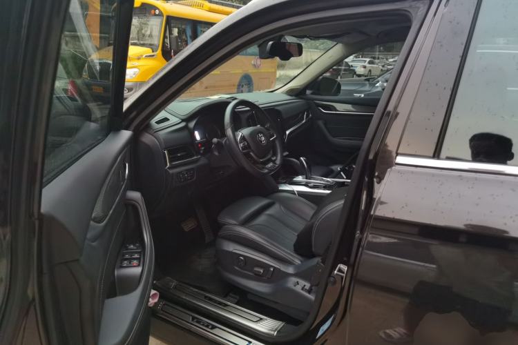 Used Brilliance V7 2018 280T DCT Flagship 5-Seater Driver Seat