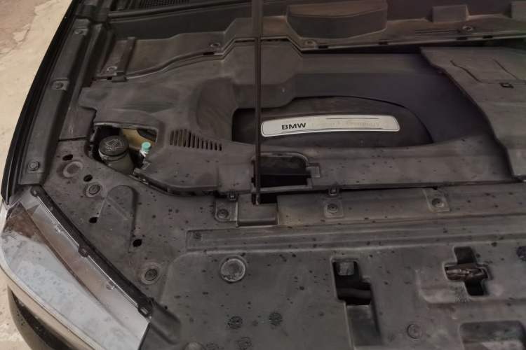 Used Brilliance V7 2018 280T DCT Flagship 5-Seater Engine Bay Right