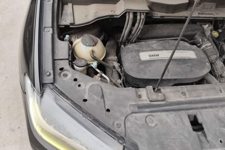 Used Brilliance V7 2018 280T DCT Prestige 5-Seater Engine Bay Right
