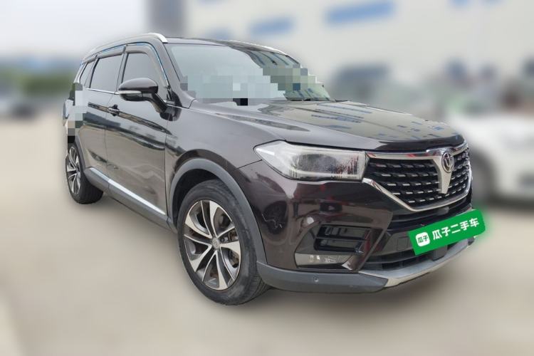 Used Brilliance V7 2018 280T DCT Prestige 5-Seater Front Right 45 Deg