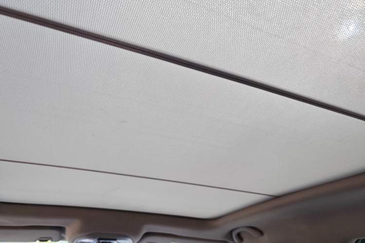 Used Brilliance V7 2018 280T DCT Luxury Model 5 Seats Headliner