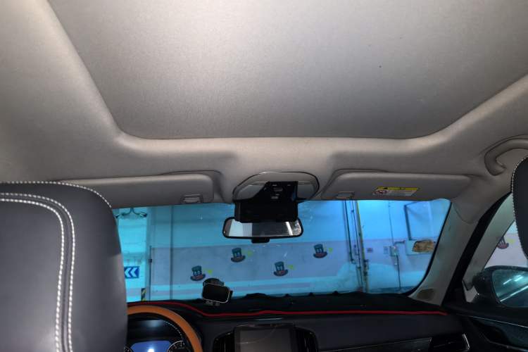 Used Brilliance V7 2018 280T DCT Prestige 5-Seater Headliner