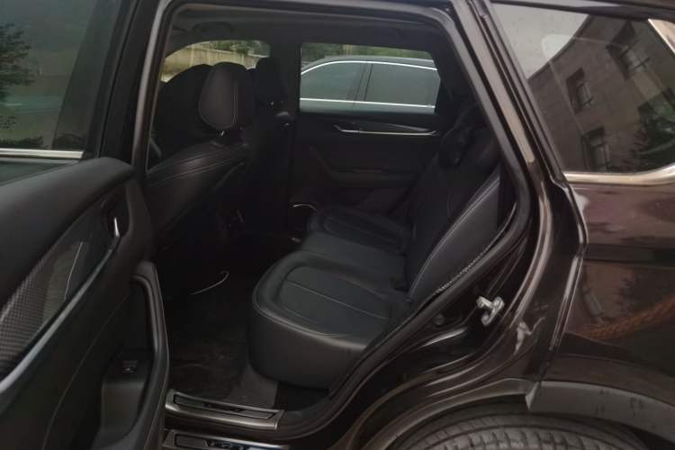 Used Brilliance V7 2018 280T DCT Flagship 5-Seater Left Rear Seat