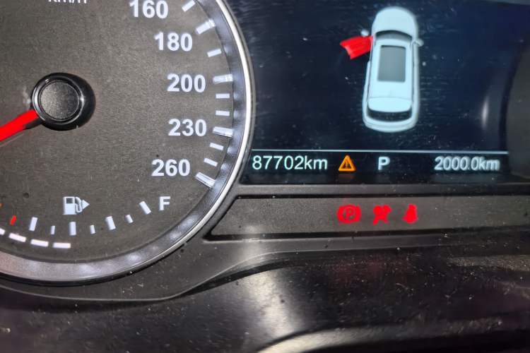 Used Brilliance V7 2018 280T DCT Prestige 5-Seater Odometer Close Up