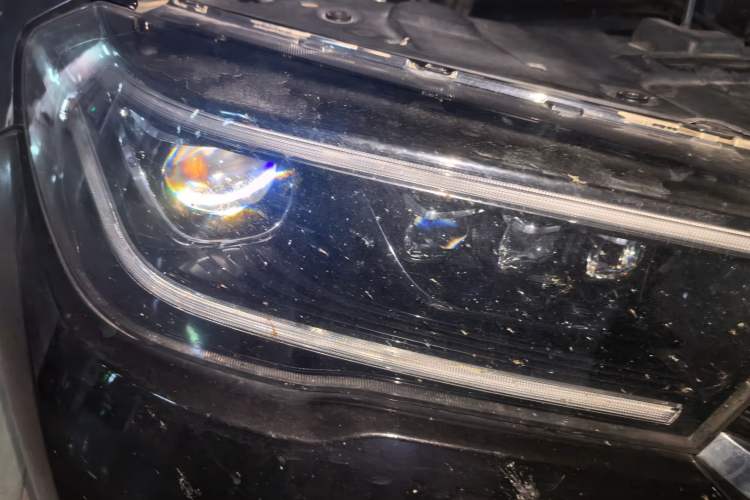 Used Brilliance V7 2018 280T DCT Prestige 5-Seater Right Front Headlight
