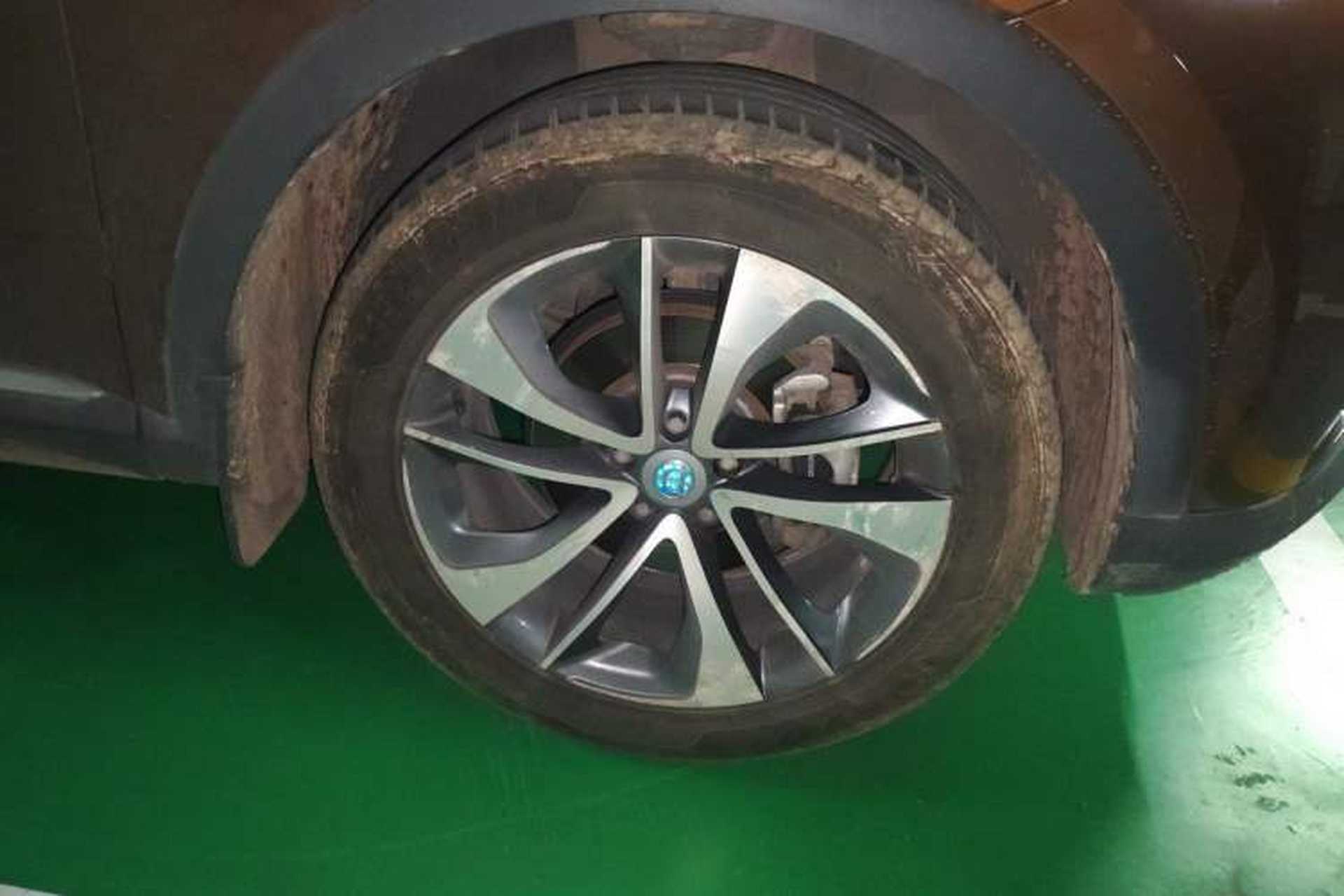 Used Brilliance V7 2018 280T DCT Flagship 7-Seater Right Front Wheel Hub