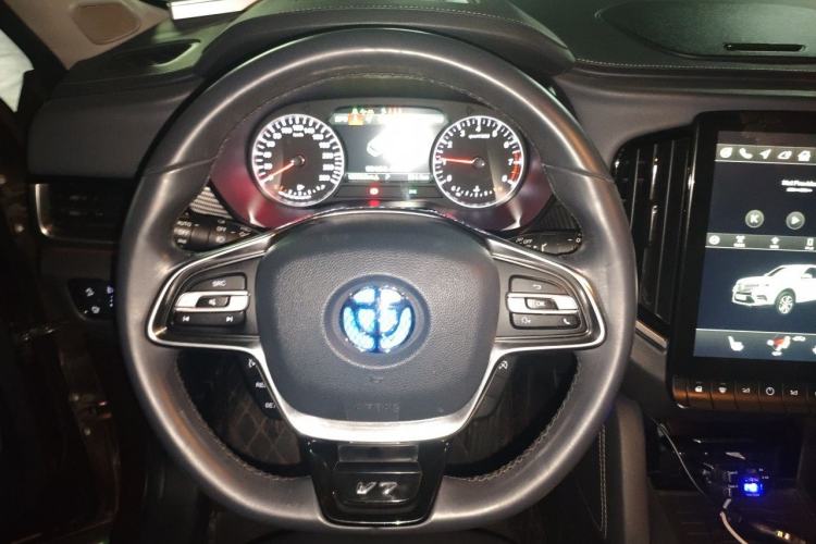 Used Brilliance V7 2018 280T DCT Flagship 7-Seater Steering Wheel