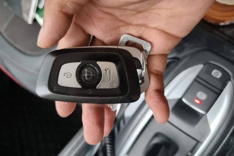 Used Brilliance V7 2018 280T DCT Prestige 5-Seater Vehicle Key