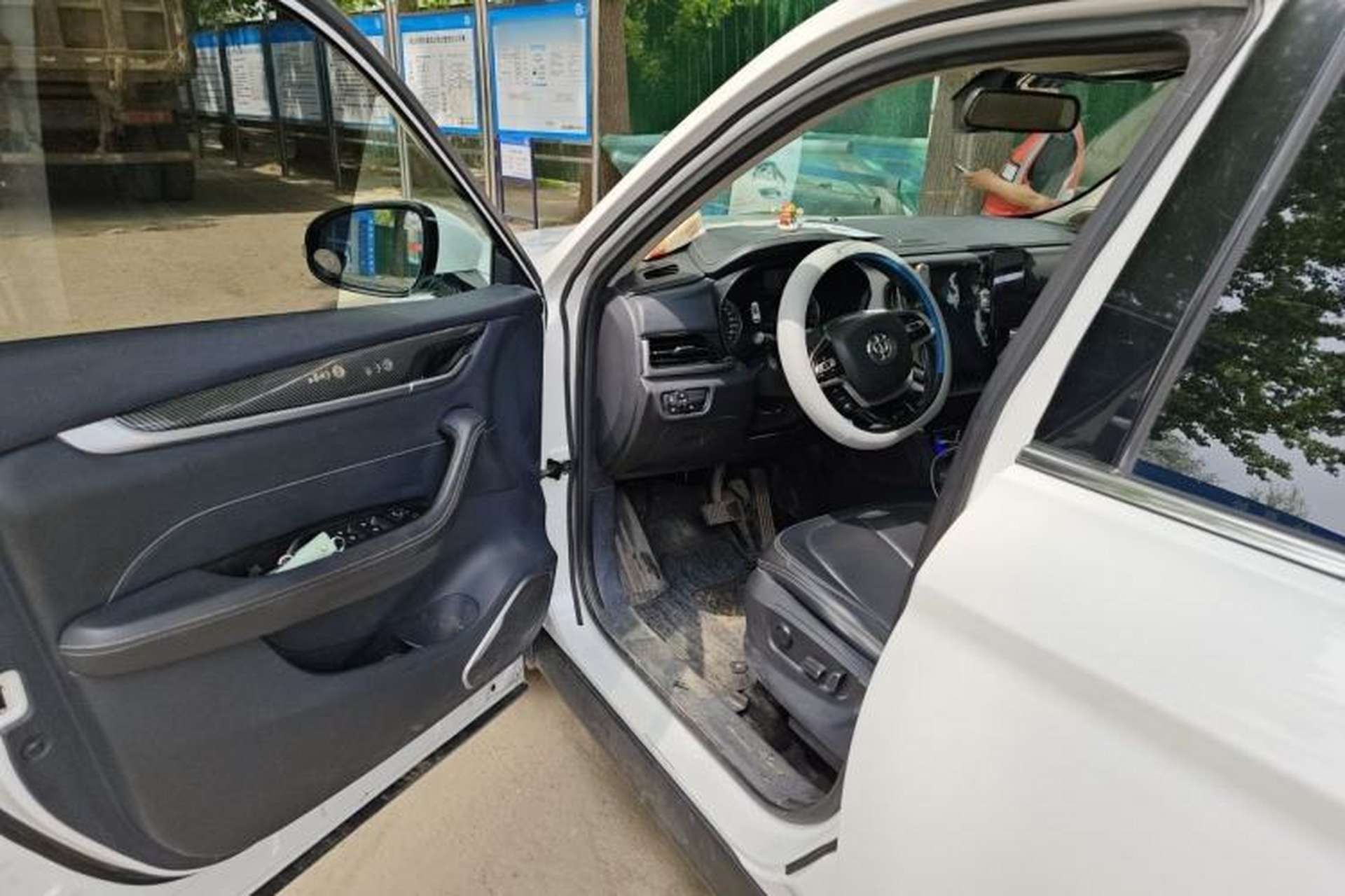 Used Brilliance V7 2018 280T DCT Prestige 7-Seater Driver Seat