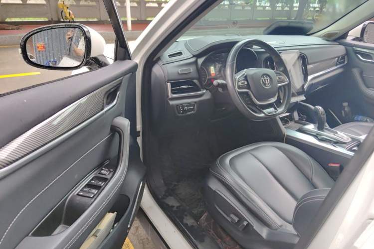 Used Brilliance V7 2018 280T DCT Luxury Model 5 Seats Driver Seat