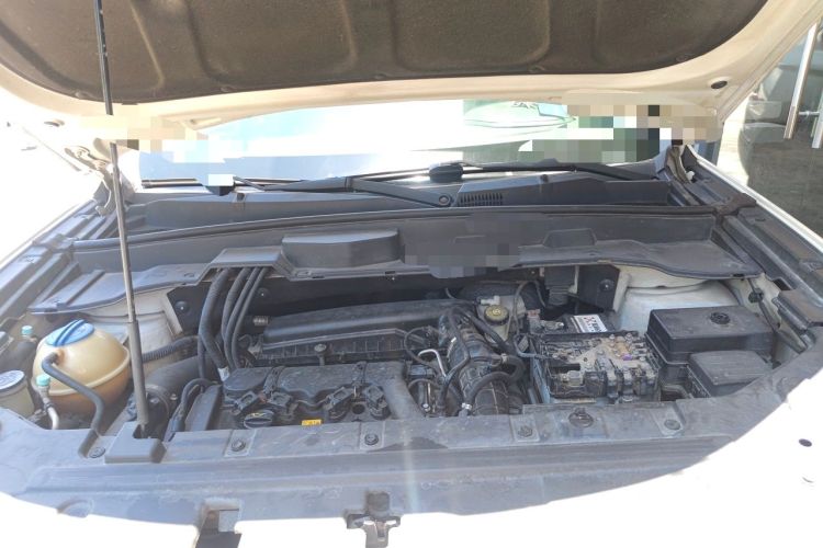 Used Brilliance V7 2018 280T DCT Luxury Model 5 Seats Engine Bay