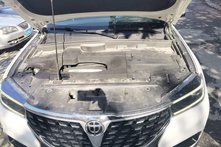 Used Brilliance V7 2018 280T DCT Prestige 5-Seater Engine Bay