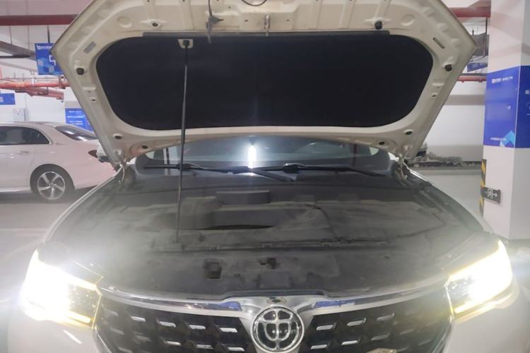 Used Brilliance V7 2018 280T DCT Prestige 5-Seater Engine Bay