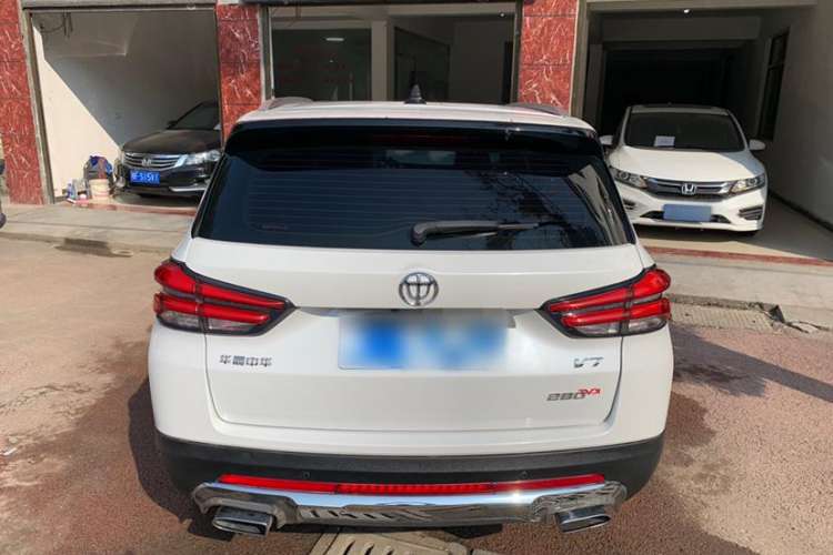 Used Brilliance V7 2018 280T DCT Flagship 5-Seater Exterior 1