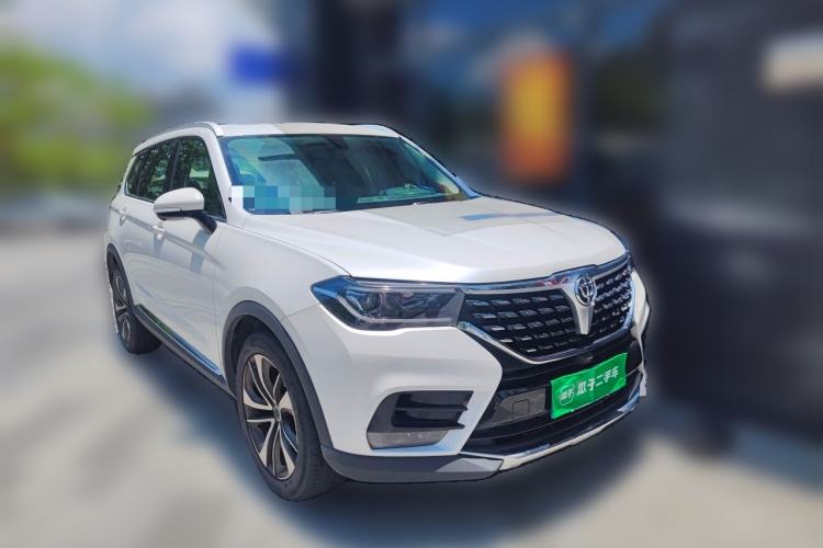 Used Brilliance V7 2018 280T DCT Luxury Model 5 Seats Front Right 45 Deg