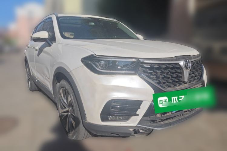 Used Brilliance V7 2018 280T DCT Luxury Model 5 Seats Front Right 45 Deg